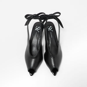 ＜SY＞ポインテッドピープトゥリボンバックベルト パンプス45●↑
