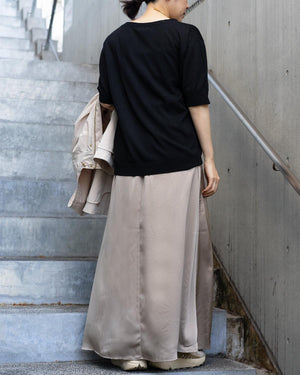 微光沢サテンナロースカート