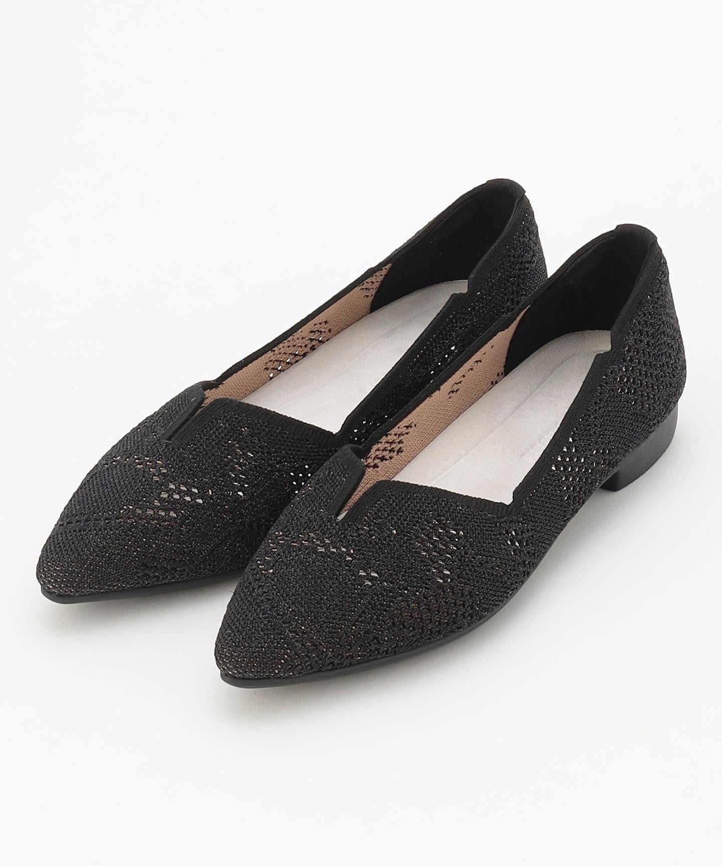 ポインテッド レース パンプス