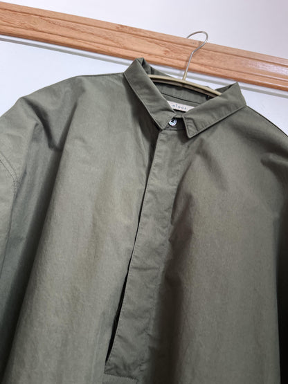 KHAKIプルオーバーシャツ