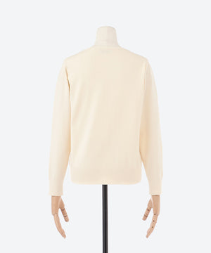 クルーネックストレートニット