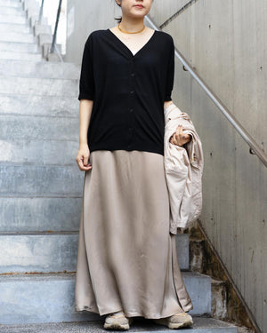 微光沢サテンナロースカート