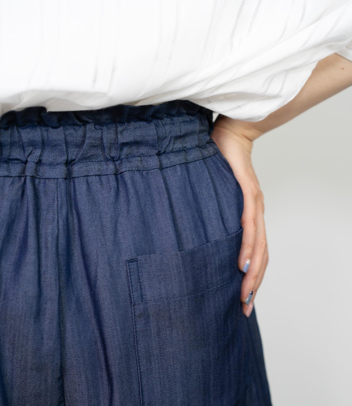 綺麗めテンセルデニムパンツ