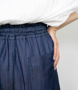 綺麗めテンセルデニムパンツ