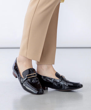 スクエアトゥローファー