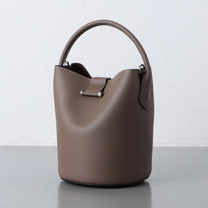 メタルポイント バケットバッグ