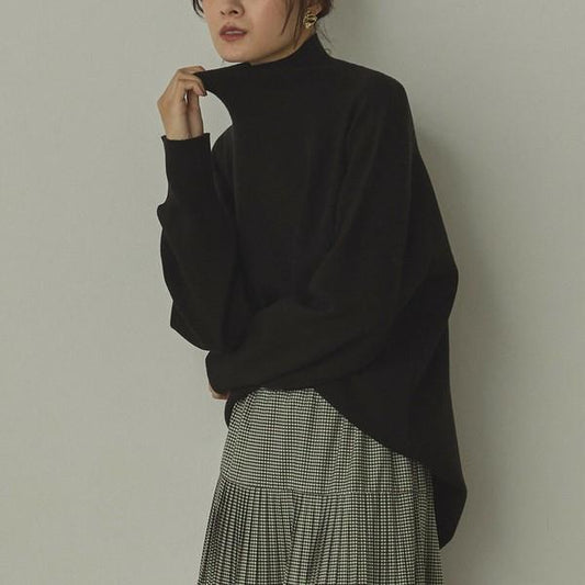 やわもちコクーンハイネックニット