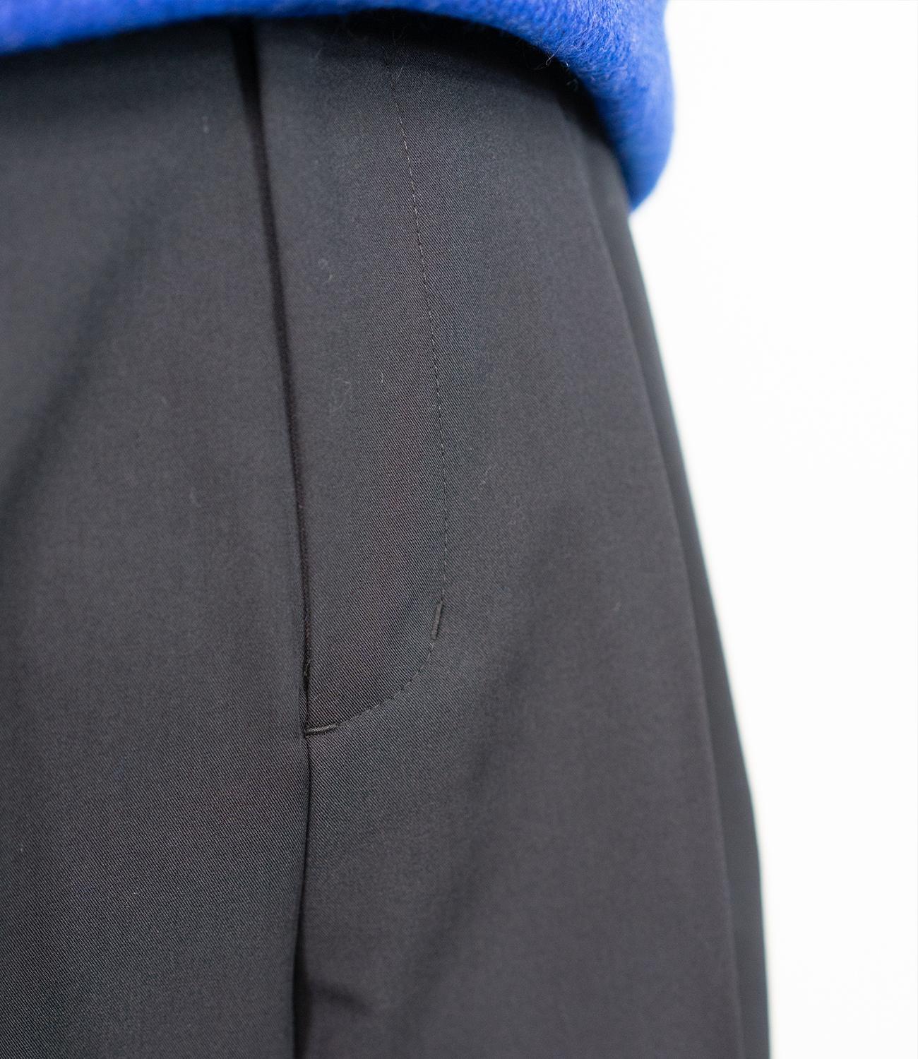 サイロツイルスラックス