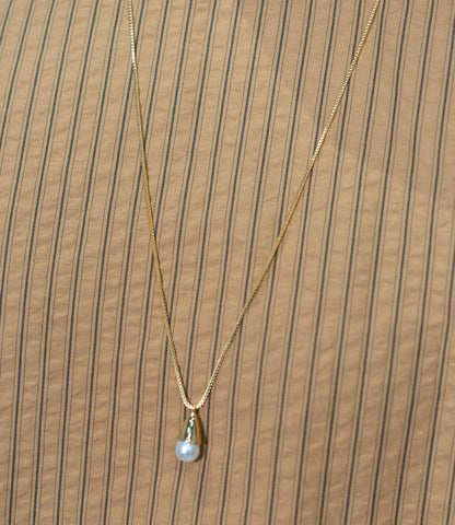 ドロップパールロングネックレス