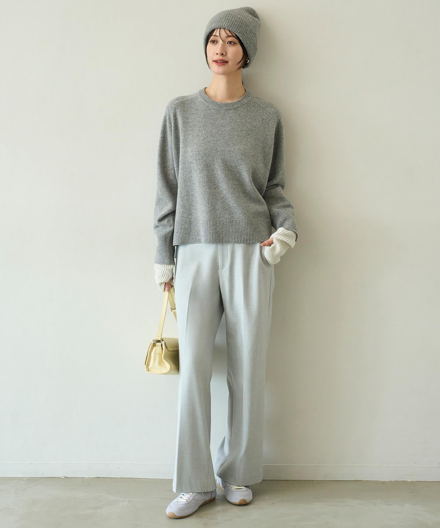 カシミヤブレンド クルーネックニット