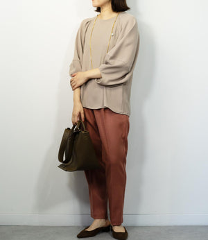 ダブルバックサテンエアリーブラウス