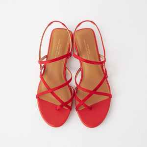 ナロウベルト トングサンダル（2.5cmヒール）