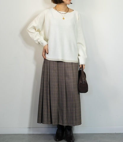 ラメボートネックラウンドニット