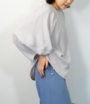 ダブルバックサテンエアリーブラウス