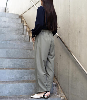 ツータックカーブパンツ