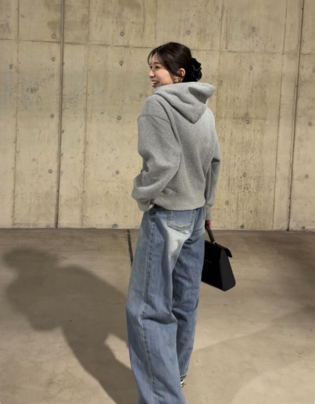 ルーズフィットワイドジーンズ