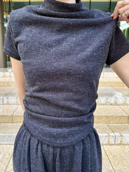 半袖ハイネックパンツセットアップ