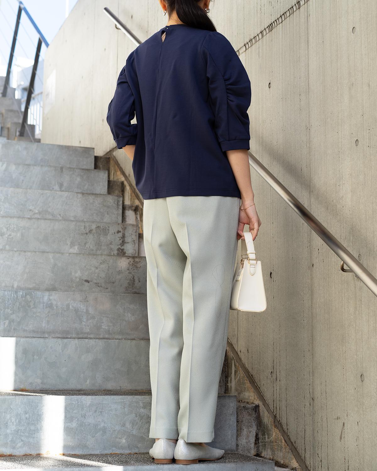 クルーネックボリュームスリーブカットソー