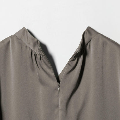 バック サテン Vネック ロングスリーブ ブラウス ‐ウォッシャブル‐