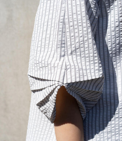 サッカーストライプブラウス