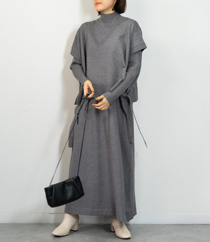 Vネックベストスリムワンピースアンサンブル