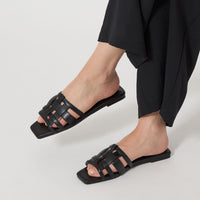 ブラック系・BLACK