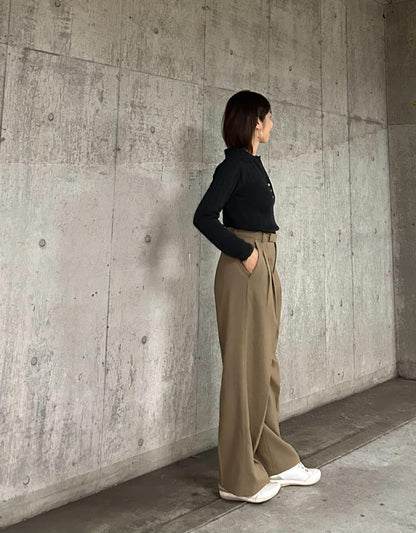 ホルターネックニットアンサンブル