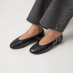 サイド バックル フラットシューズ