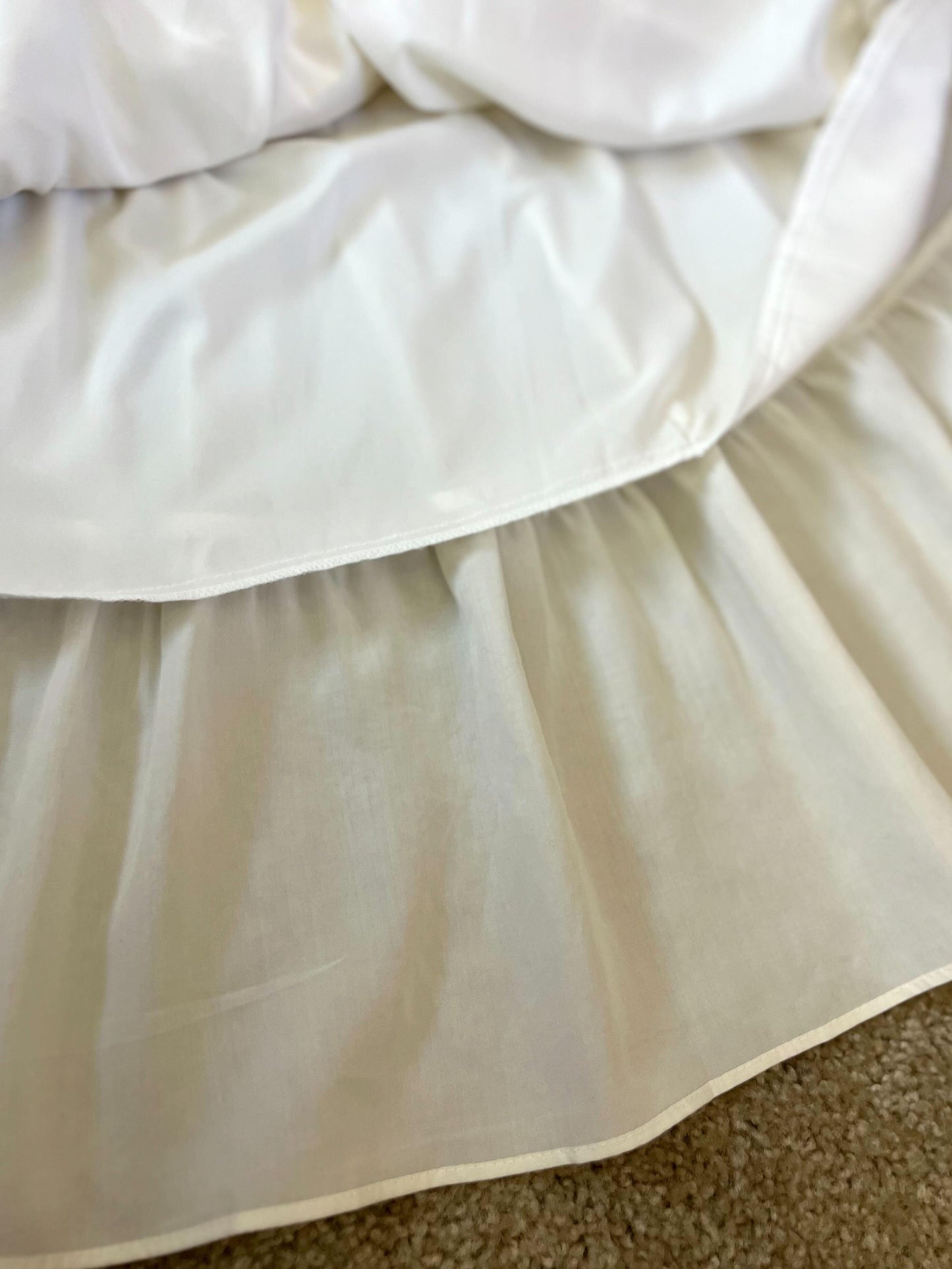 アイボリーティアードスカート