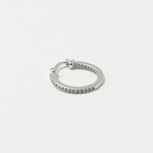 パヴェ ナローフープ ピアス
