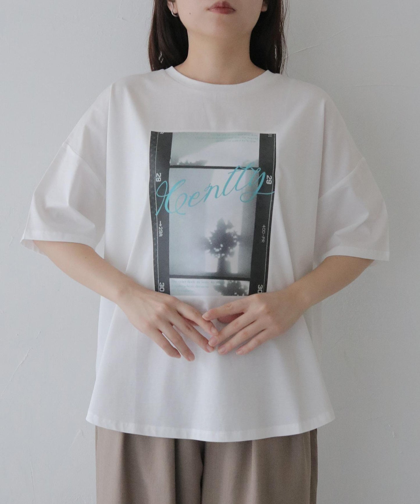 【接触冷感】ラウンドテールフォトTシャツ