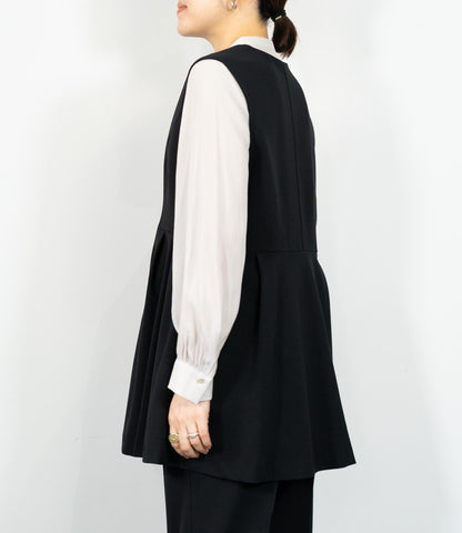 パウダーサテンギャザーブラウス