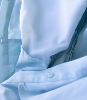 レイヤードライクダブルフリルシャツ