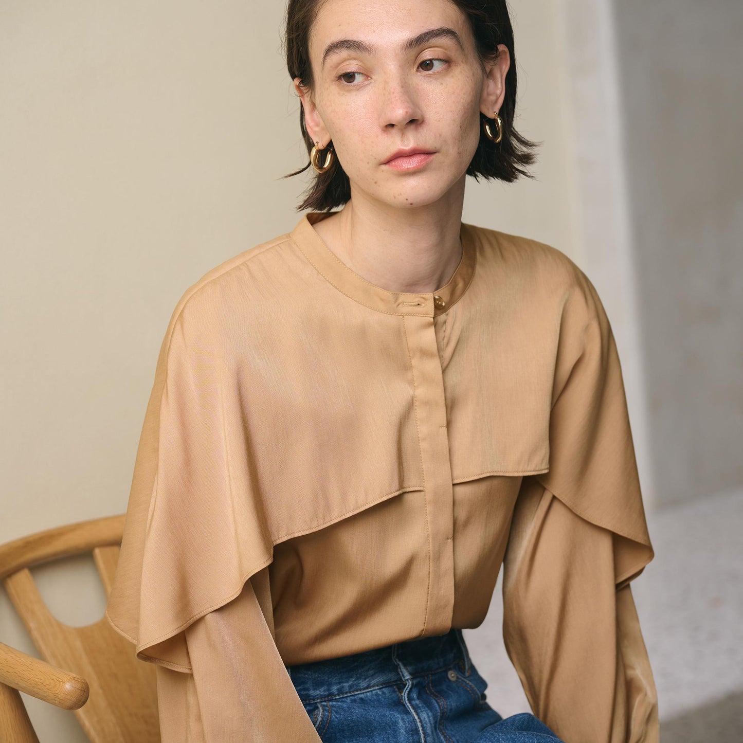 【WEB限定 Wardrobe DAILY MINIMAL】フリルレイヤーブラウス ウォッシャブル