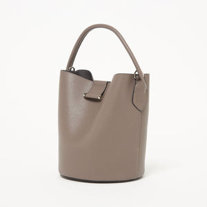 メタルポイント バケットバッグ
