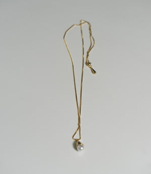 ドロップパールロングネックレス