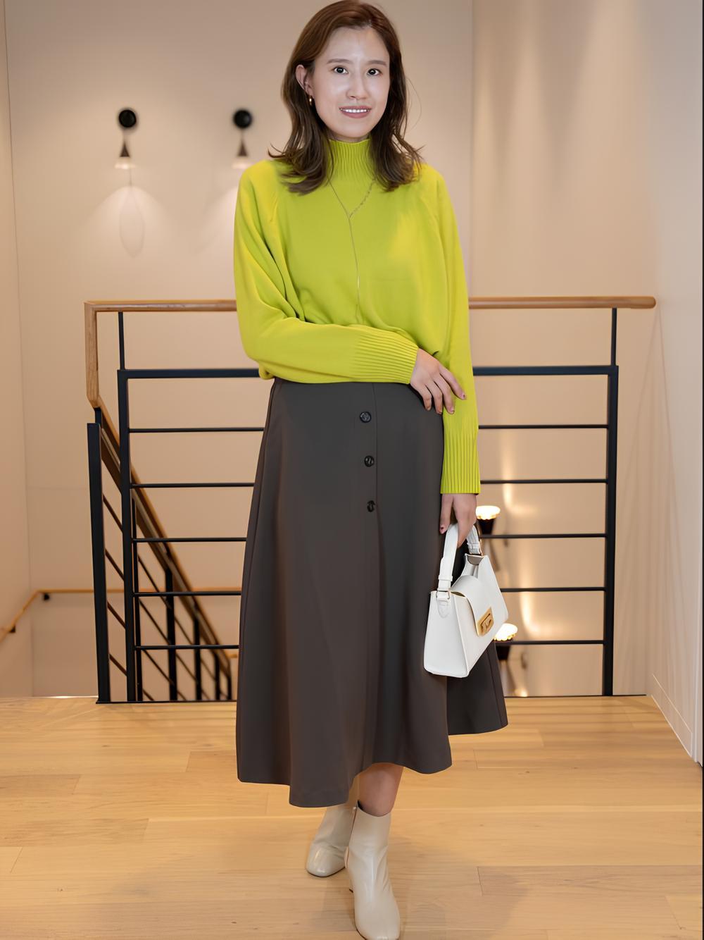 フレアボタンスカート