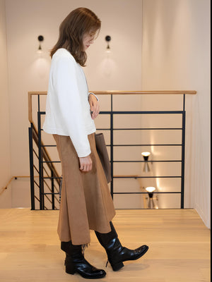 スエードスカート