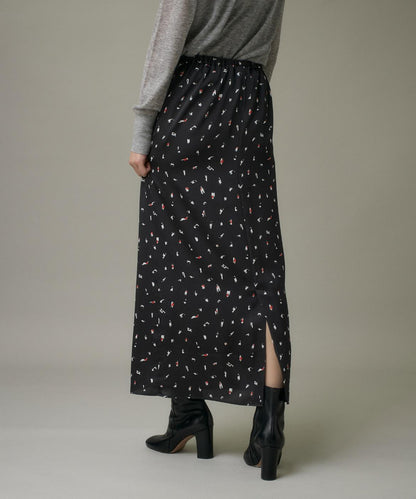 ブラッシュドットプリントスカート