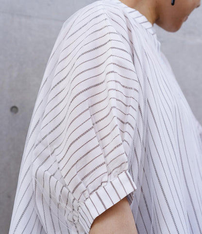 チュールレイヤードドレープブラウス