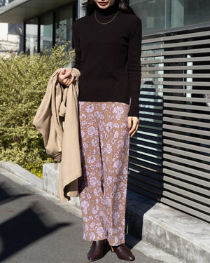 ソフトタッチタートルネックニット