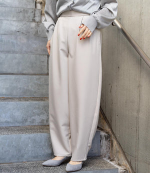 ツータックカーブパンツ