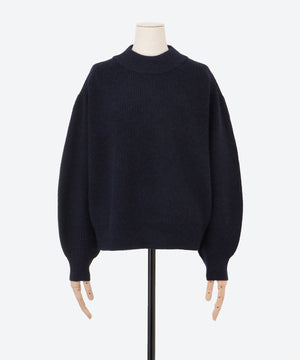 ハイネックボリュームスリーブニット