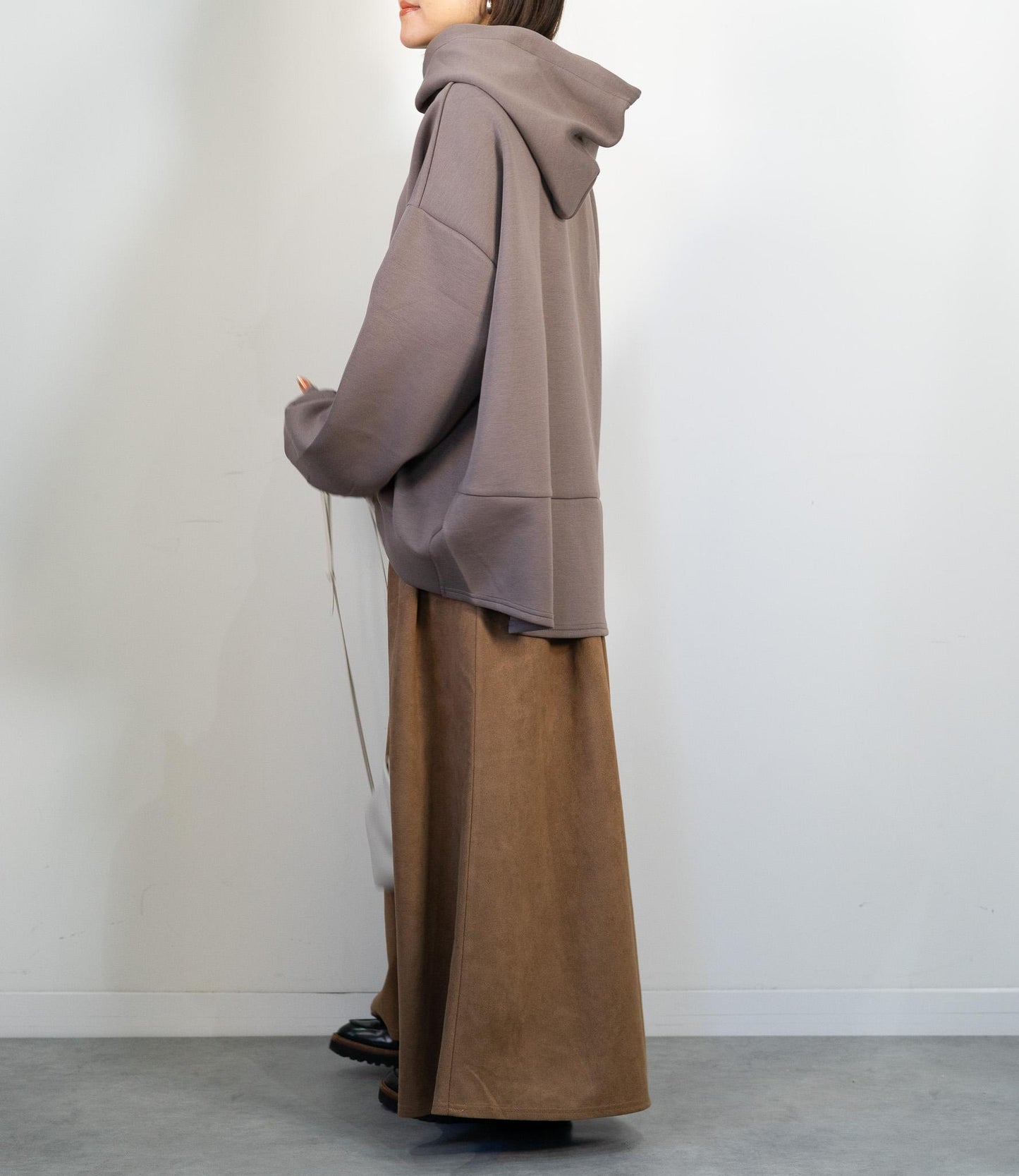 ダンボールテールカットパーカー