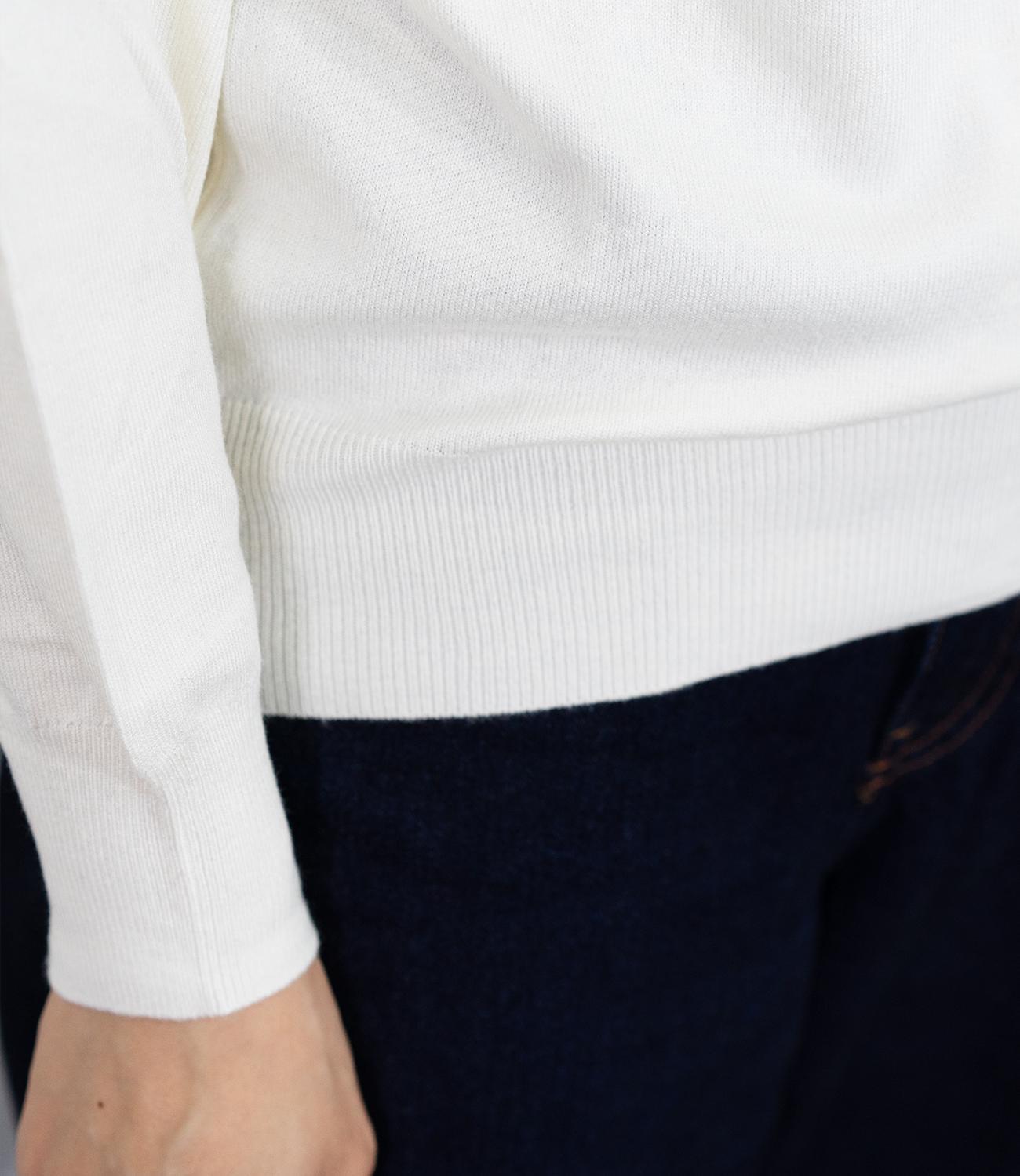 タートルネックソフトニット