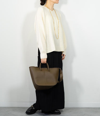 ストレートプリーツスカート