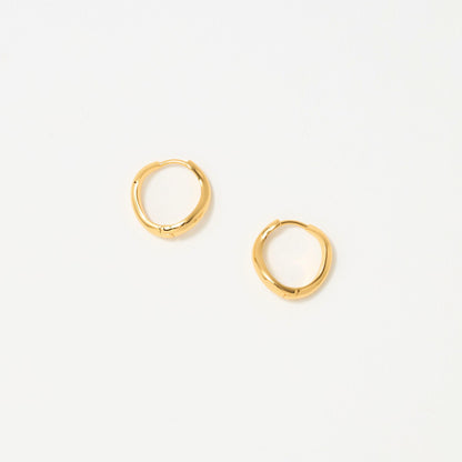 ツイスト フープ ピアス