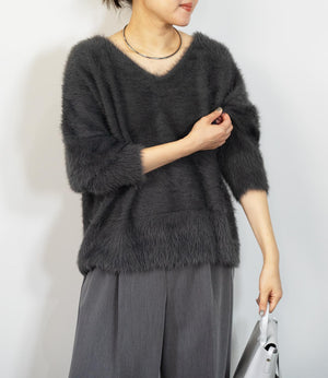 バックリボンVネックニット