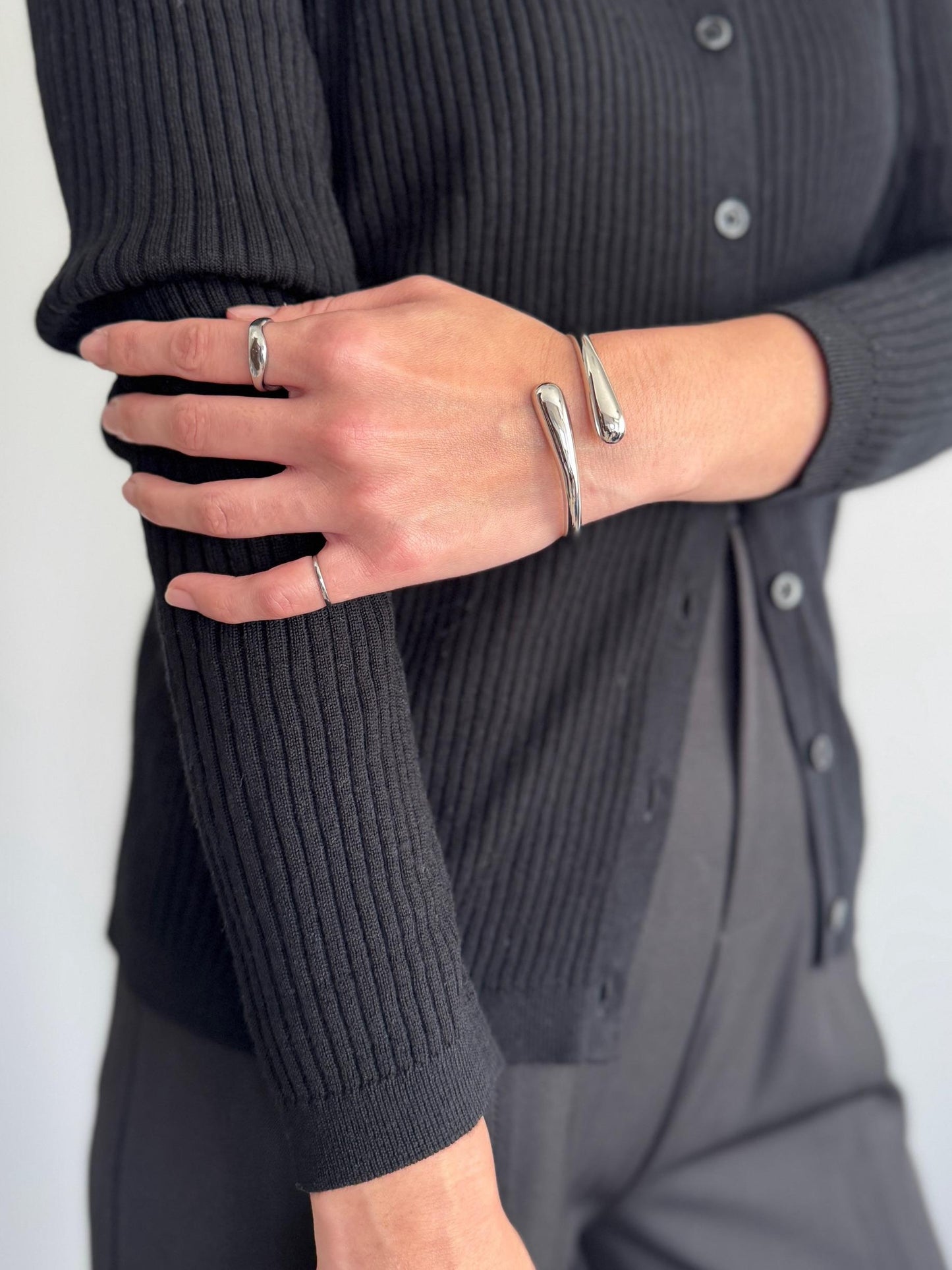 フォールドバングル