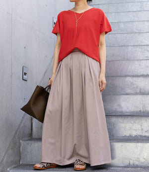 コクーンシルエットVネックニット